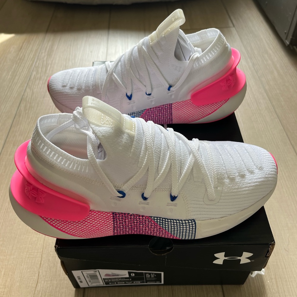 Under Armour HOVR Phantom 3